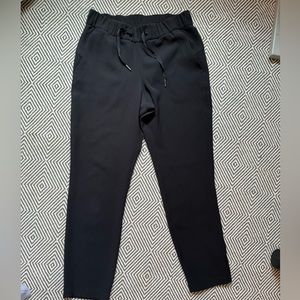 Lululemon On The Fly- Black